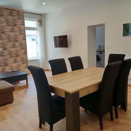 Gonnelles Appartement T3 Centre Ville Rdc D อาฌ็อง ภายนอก รูปภาพ